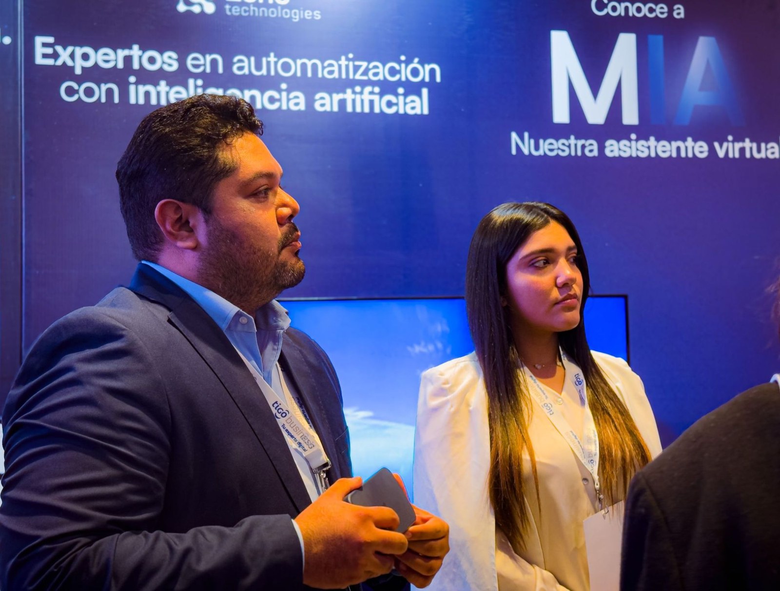 MIA virtual assistant Echo Technologies presentation at Tech Day El Salvador 2026